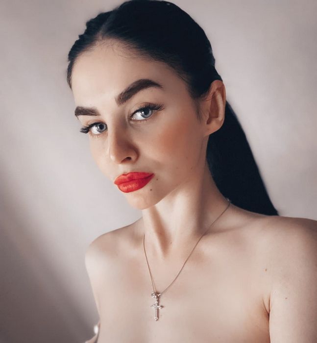 Погружение в мир удовольствий: Ваш первый опыт с проституткой